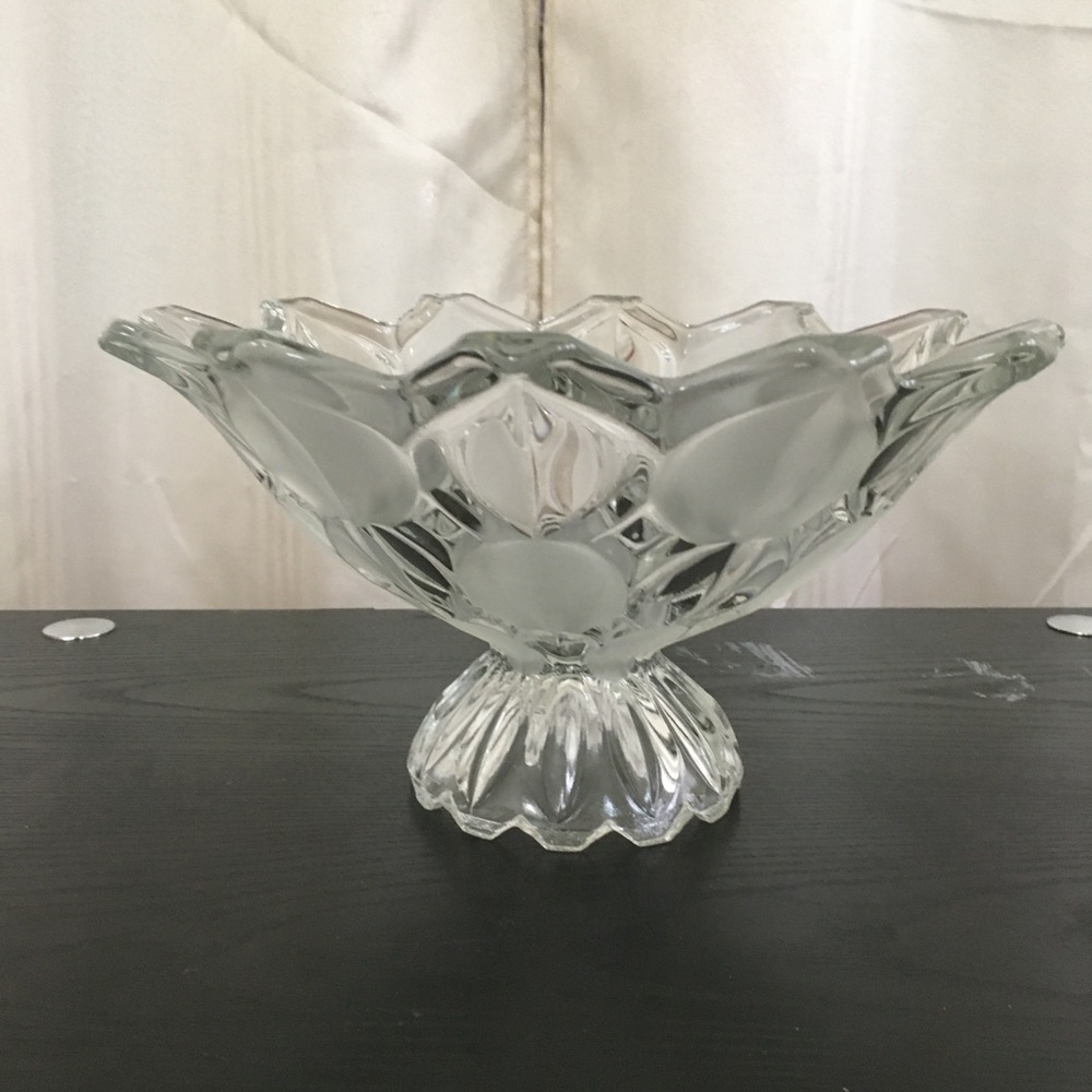Antique Vintage Glass Crystal Decorative Fruit Punch Bowl